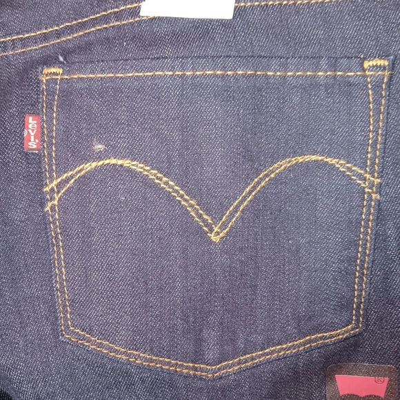 Levi's Boot Cut Dark Wash Women's Dark Blue Jeans NWT size 10 short - Picture 6 of 13
